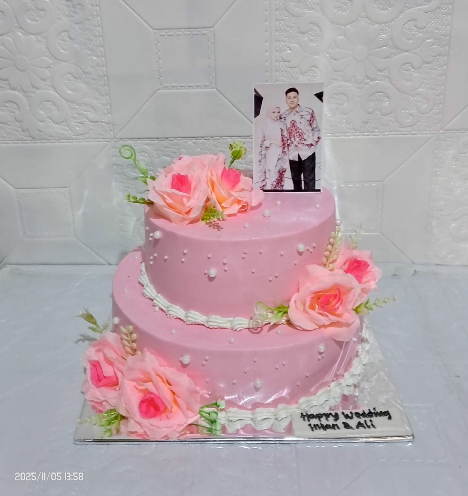 Wedding Cake Premium Nara Cakes Bandung - Kue Pernikahan Premium